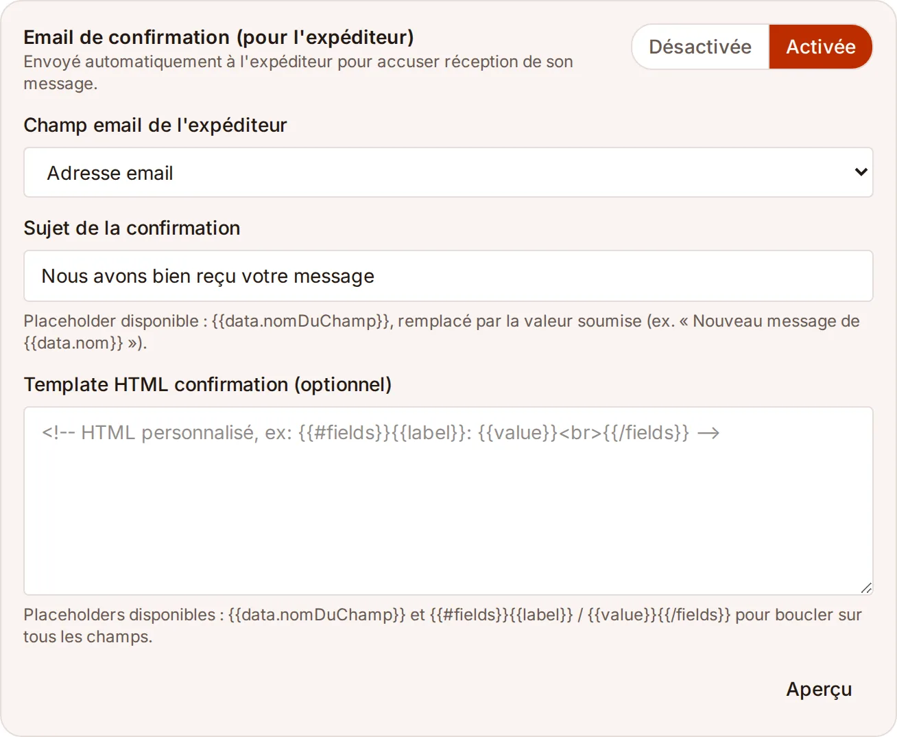 Champs de configuration de la confirmation expéditeur : bouton « Activée », sélecteur du champ email, sujet et template HTML.